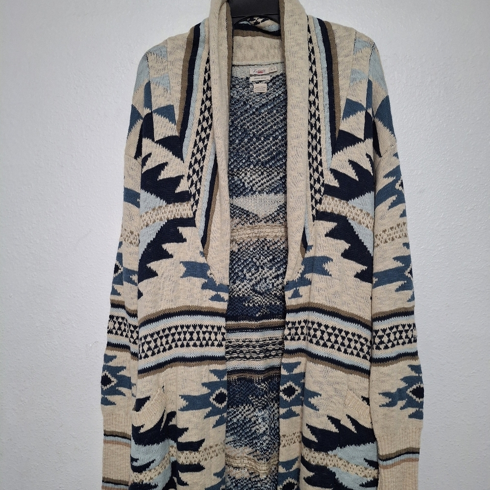 Faherty Cream and Navy Aztec Shawl-Collar Cardigan - Picture 8 of 16